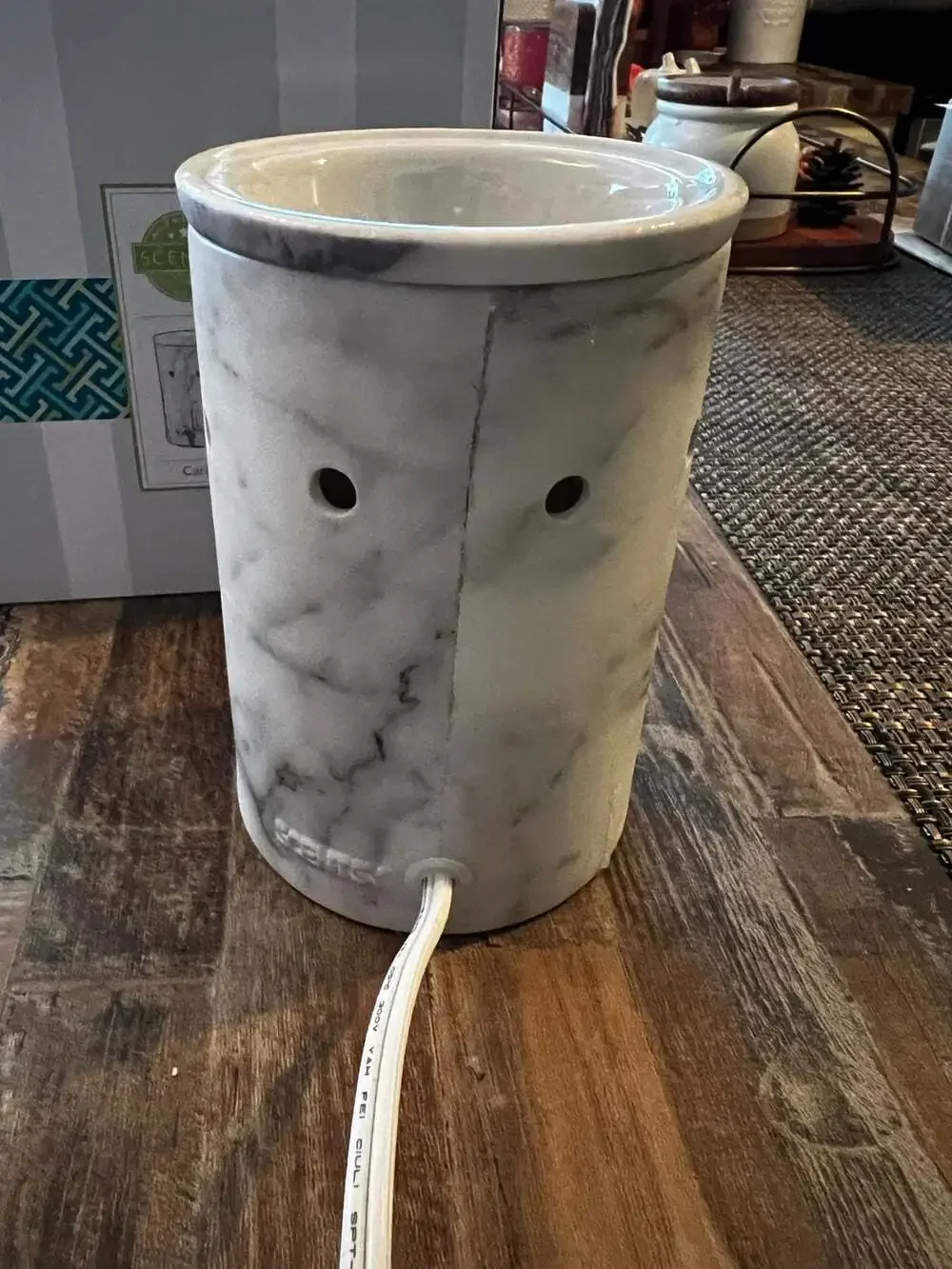 Scentsy Carrara Warmer